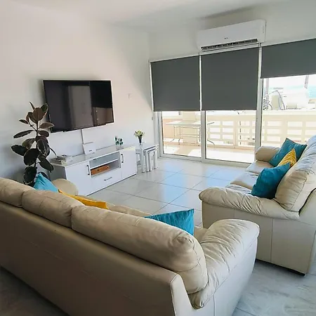 Beachhouse Larnaca