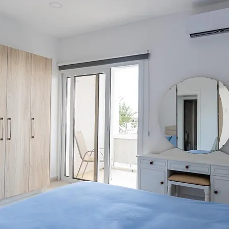 Апартаменты Beachhouse