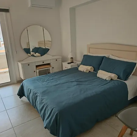 Апартаменты Beachhouse *