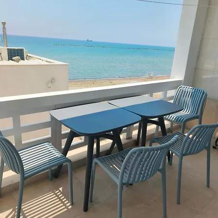 Beachhouse Apartment