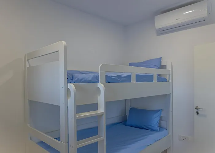 Beachhouse Λάρνακα