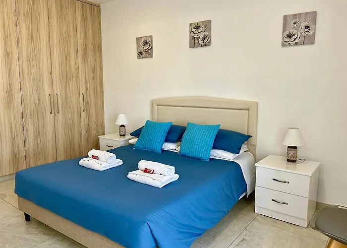 Beachhouse Λάρνακα